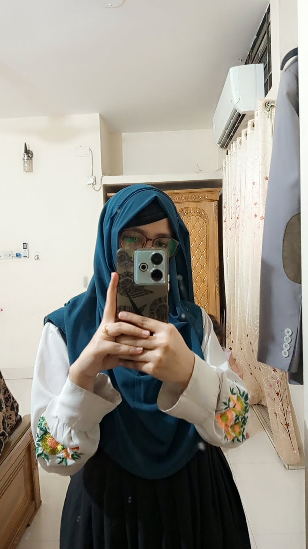 Photo of Azalia Alom Amy